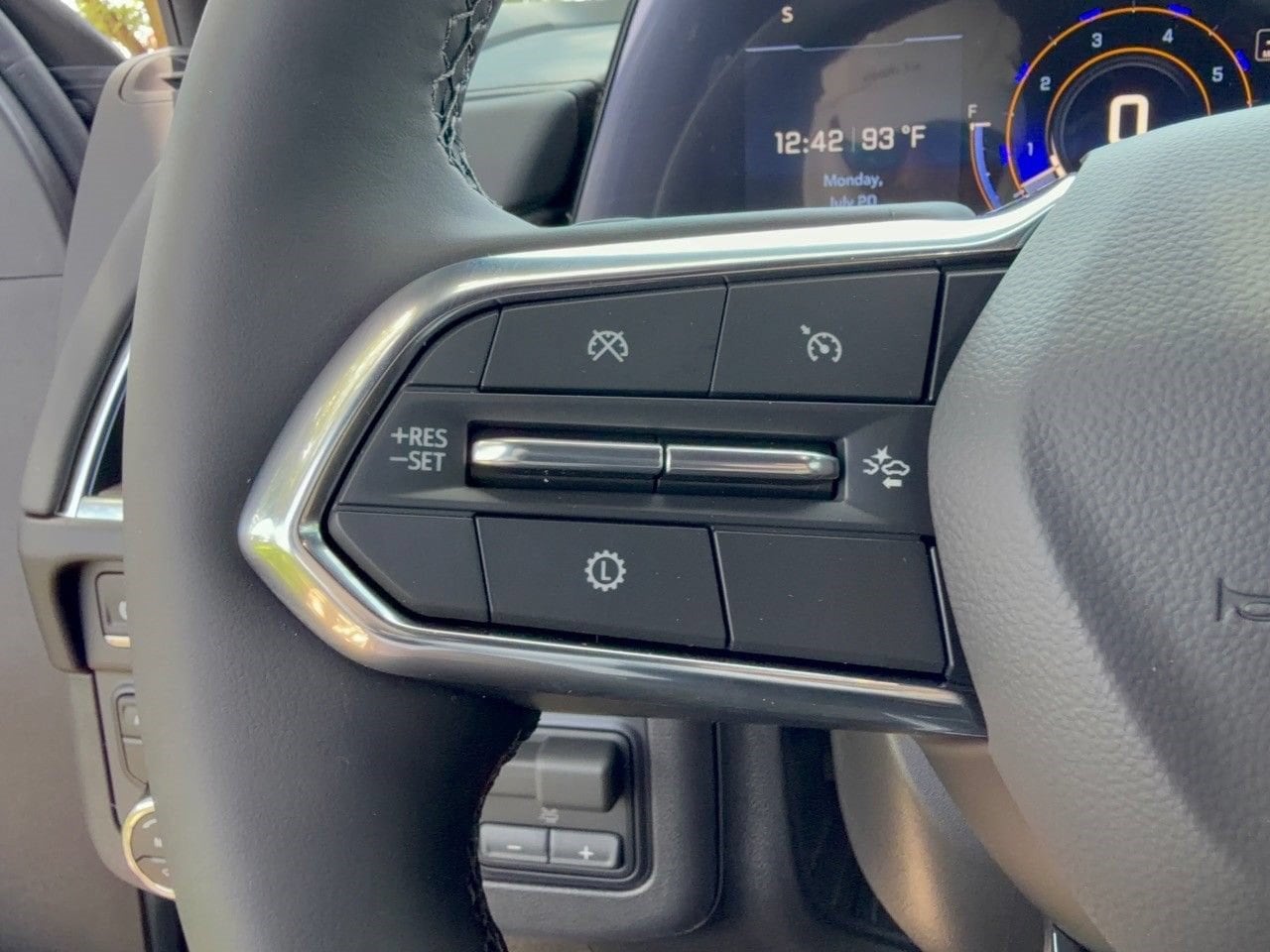 2026 Chevrolet Tahoe Z71 - Photo 18