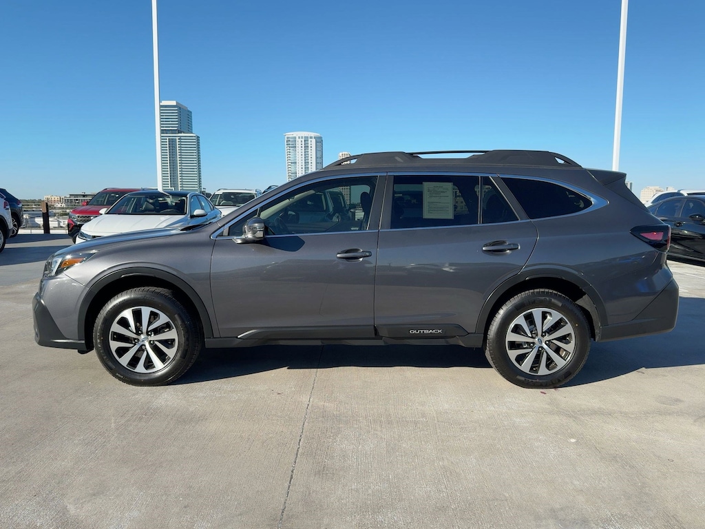 Used 2022 Subaru Outback Premium SUV