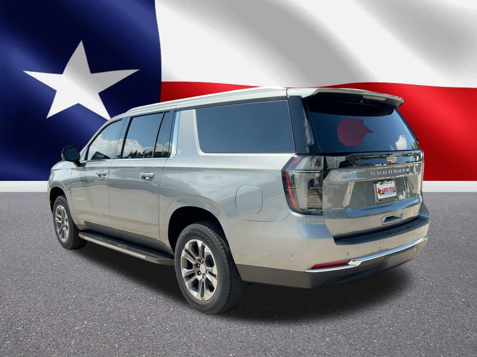 2026 Chevrolet Suburban LT photo 2