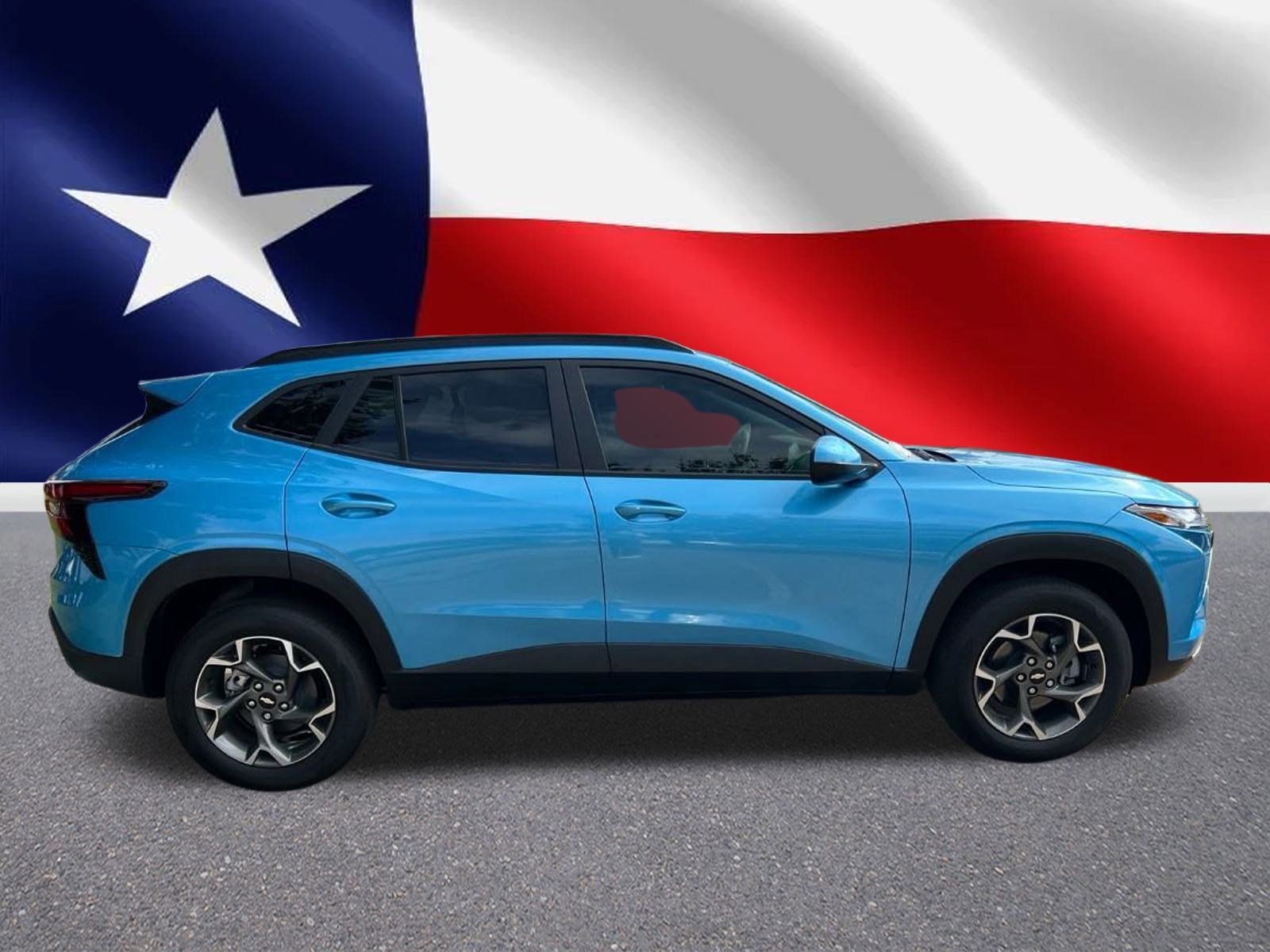 2025 Chevrolet Trax LT photo 2