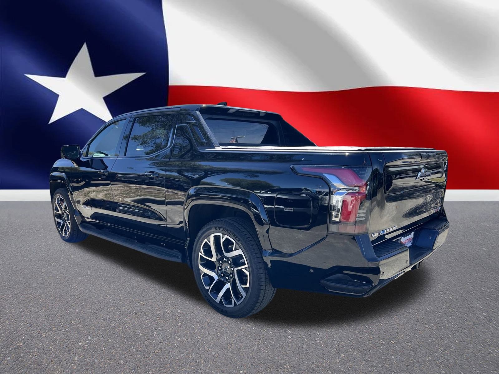 2024 Chevrolet Silverado EV RST photo 3