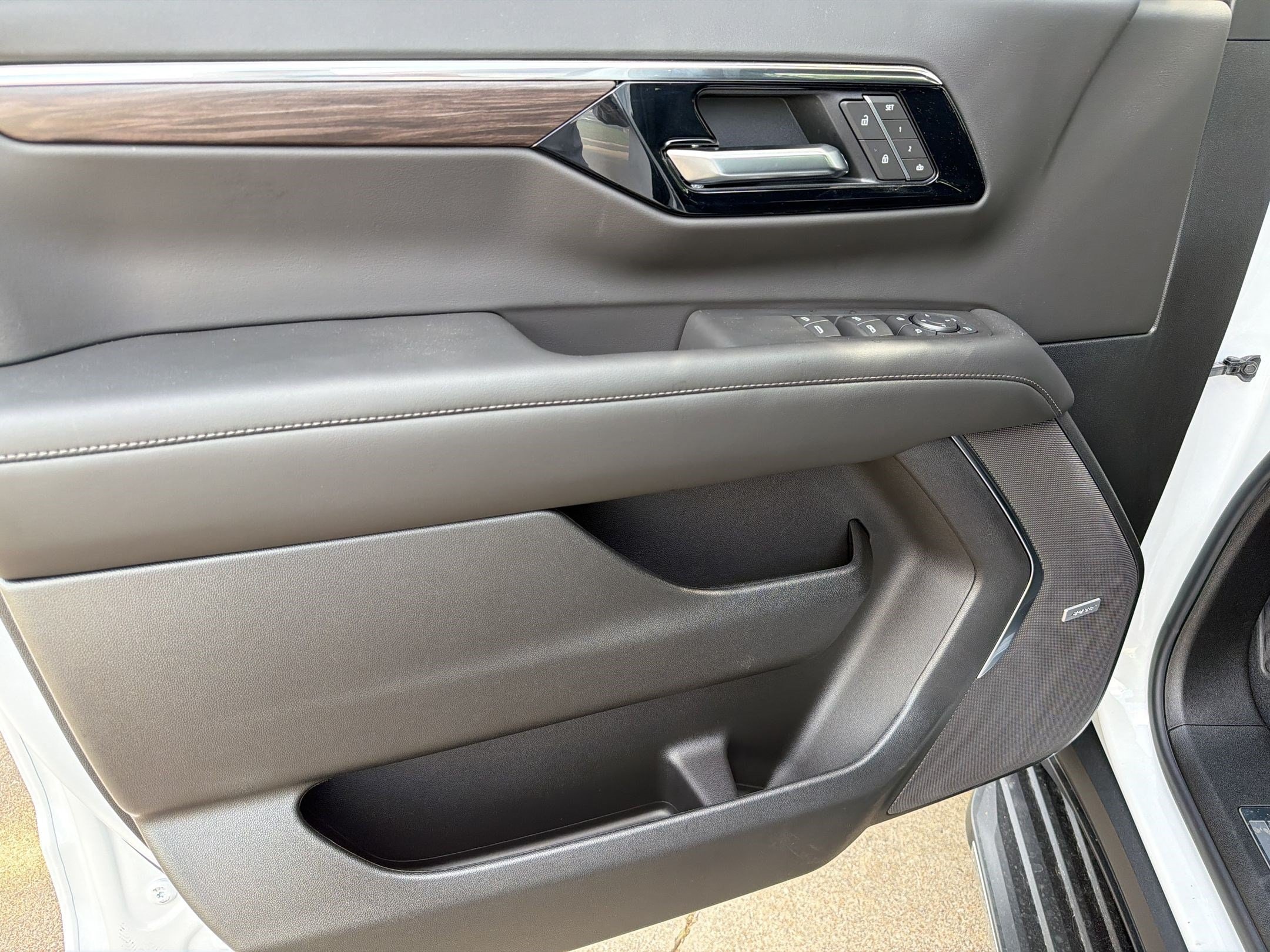 2026 Chevrolet Tahoe LT - Photo 14