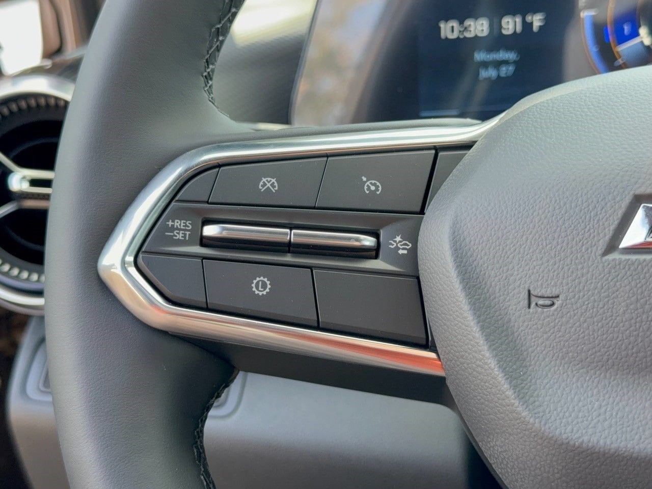 2027 Chevrolet Equinox LT - Photo 17