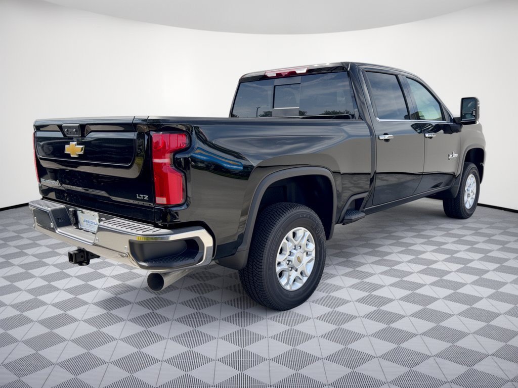 2026 Chevrolet Silverado 2500 HD LTZ - Photo 9