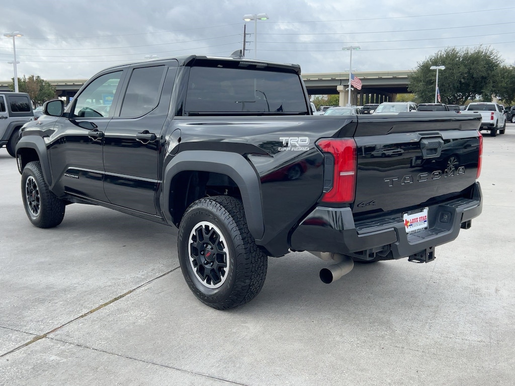 Used 2024 Toyota Tacoma 4WD SR5