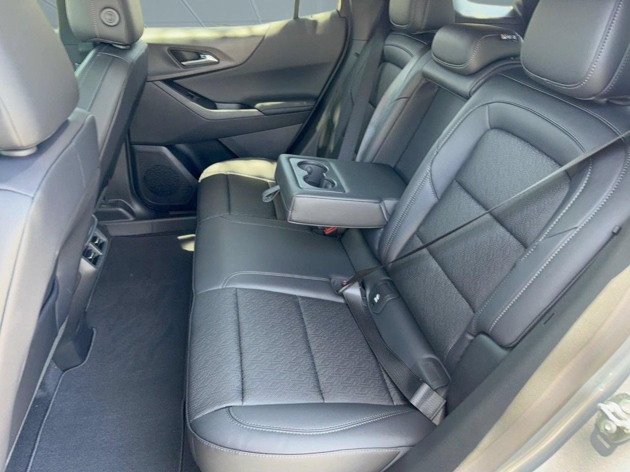 2027 Chevrolet Equinox LT - Photo 23