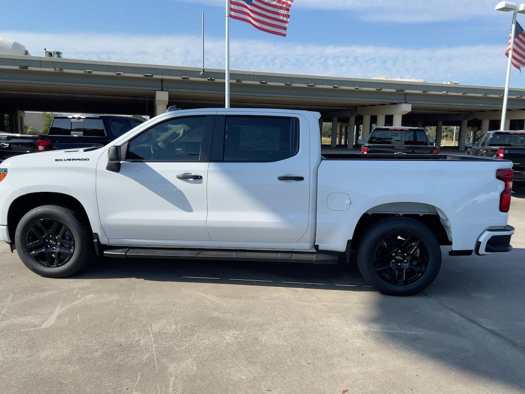 New 2026 Chevrolet Silverado 1500 Custom Truck