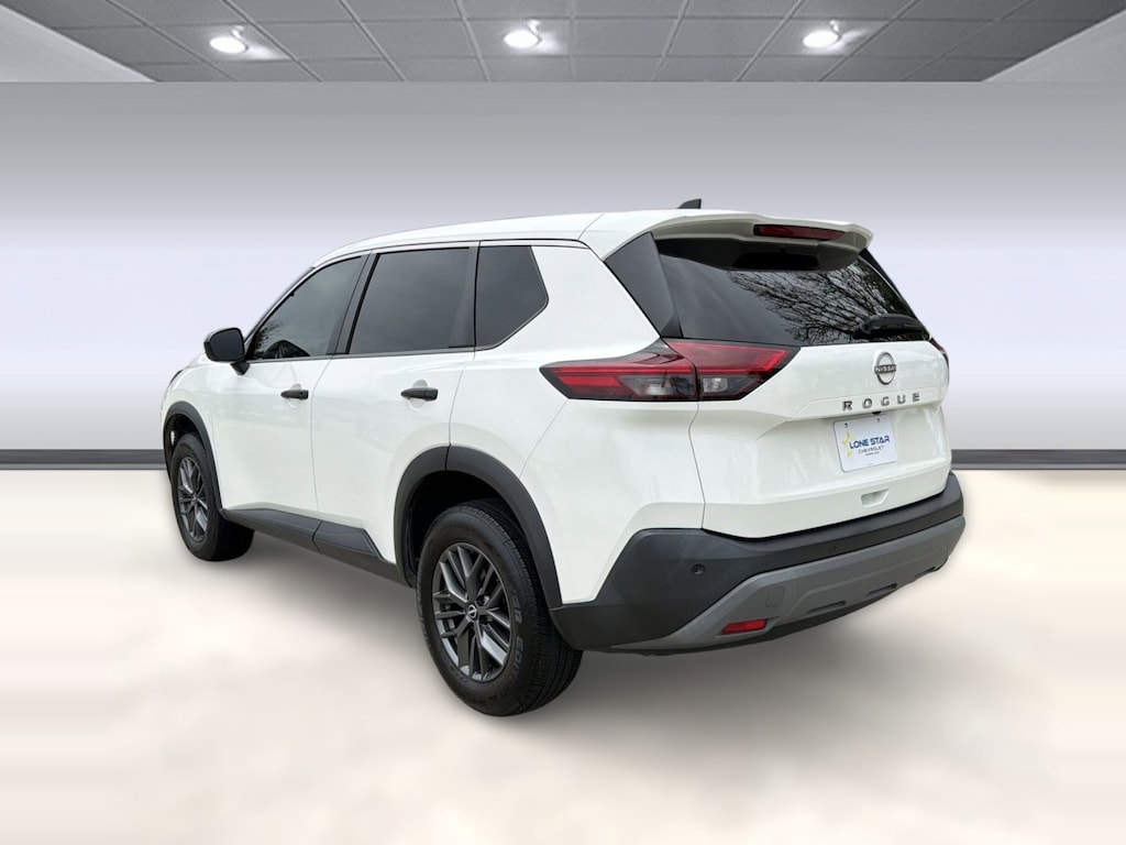 Used 2022 Nissan Rogue S FWD SUV
