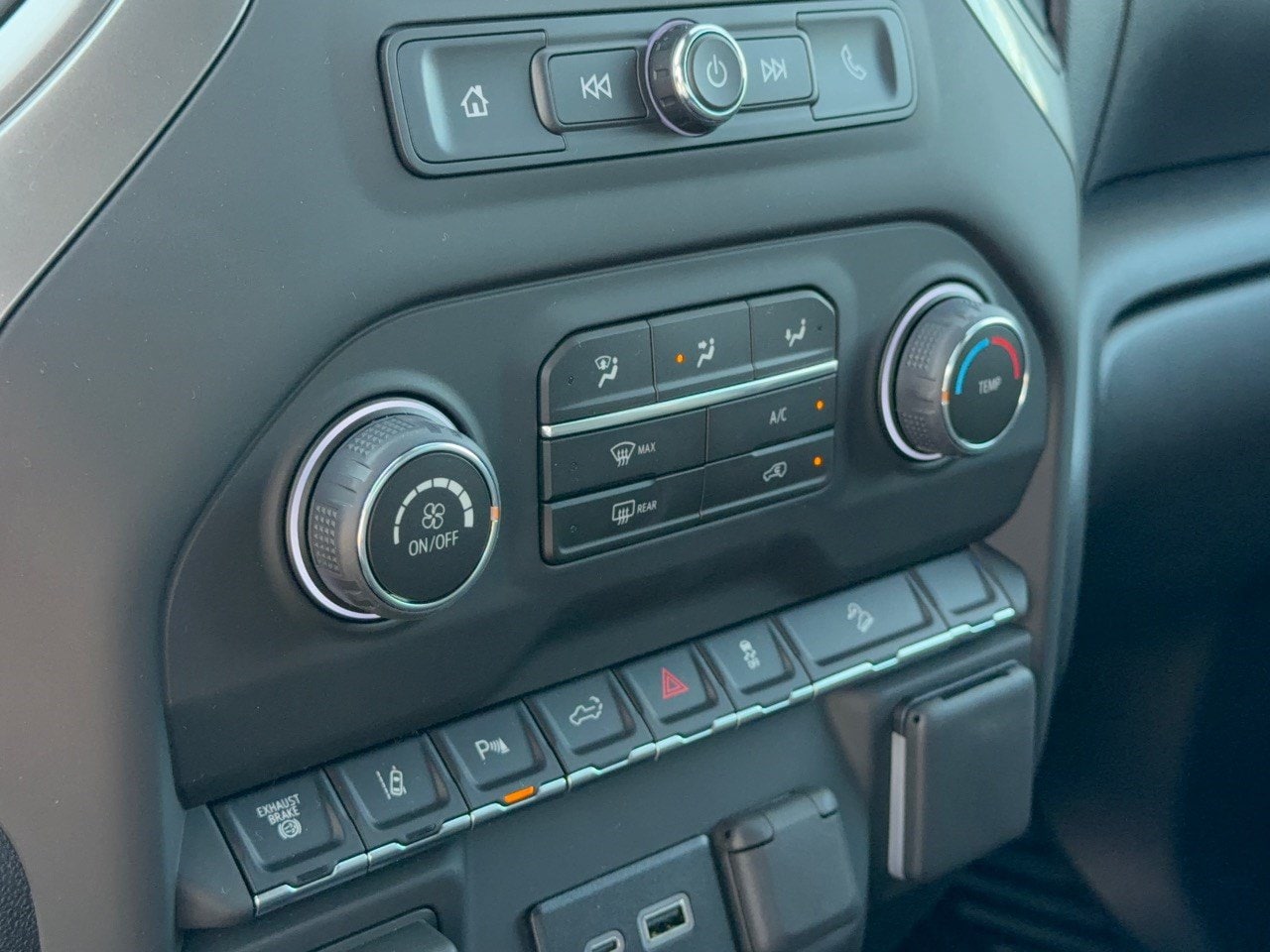 2026 Chevrolet Silverado 2500 HD Custom - Photo 22
