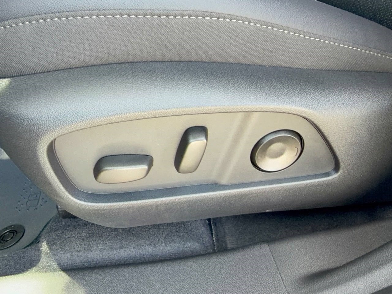 2027 Chevrolet Equinox LT - Photo 14
