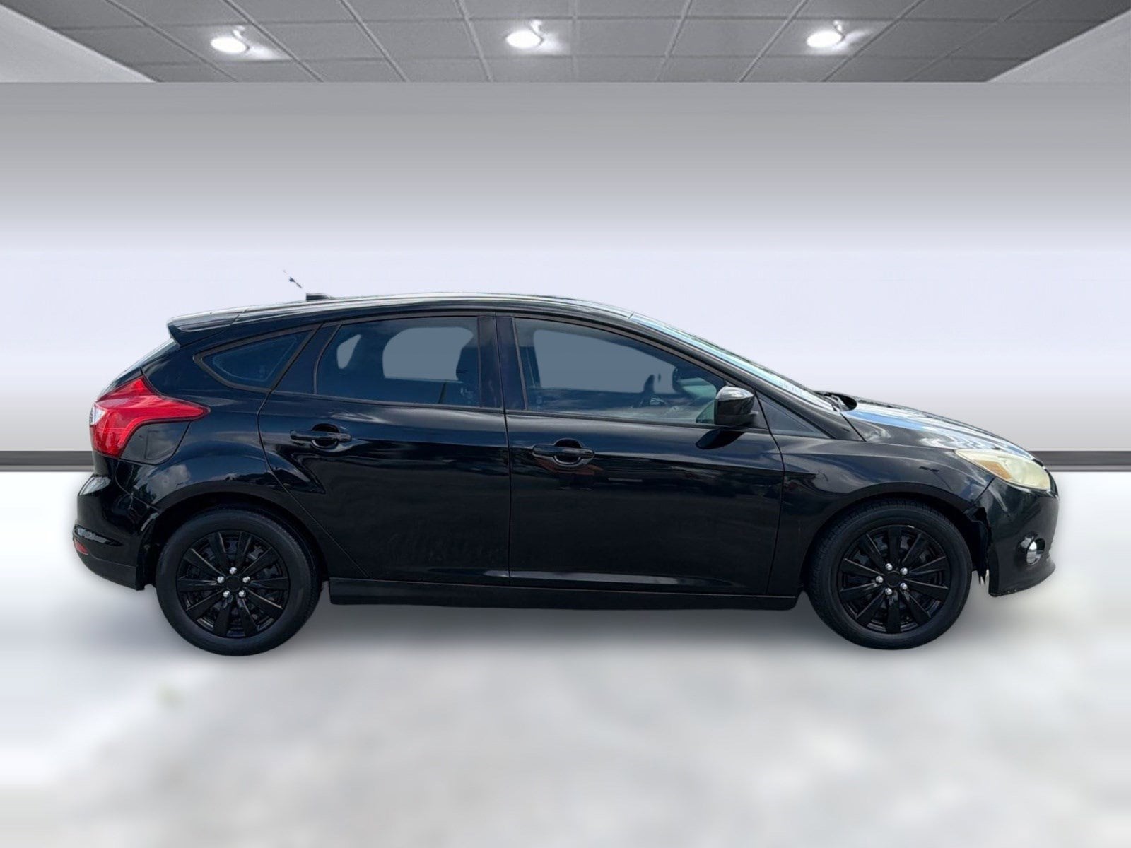 Focus SE Hatchback
