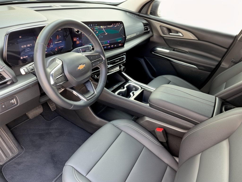Used 2026 Chevrolet Traverse LT SUV