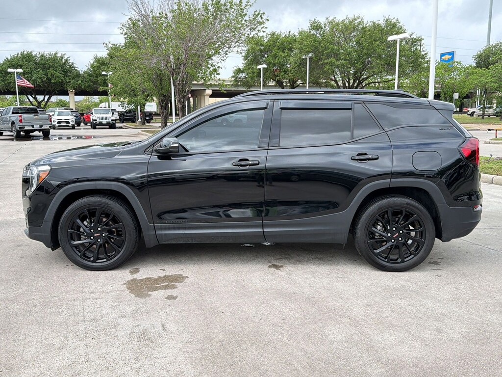 Used 2024 GMC Terrain SLT SUV