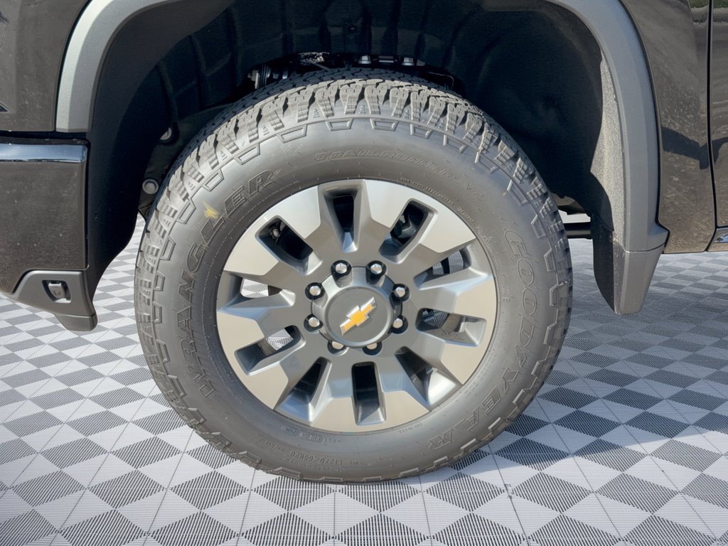 2026 Chevrolet Silverado 2500 HD Custom - Photo 13