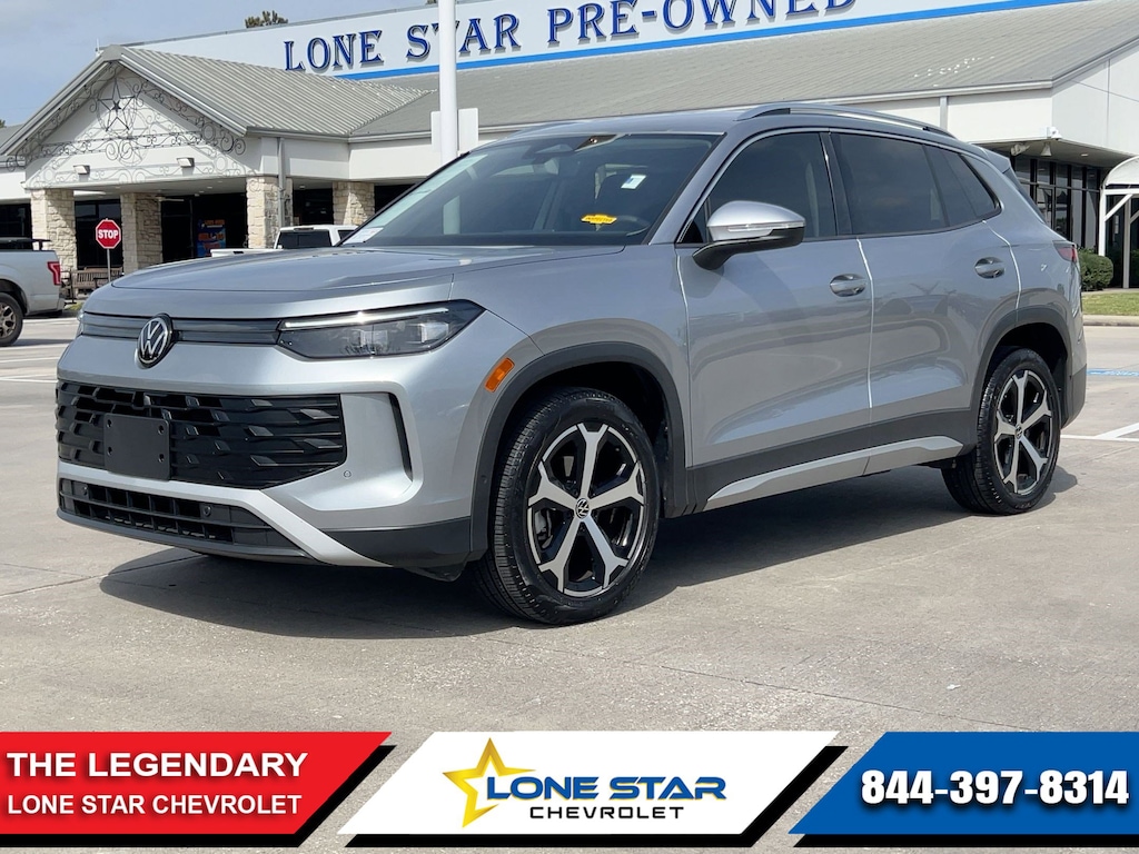 Used 2025 Volkswagen Tiguan 2.0T SE SUV