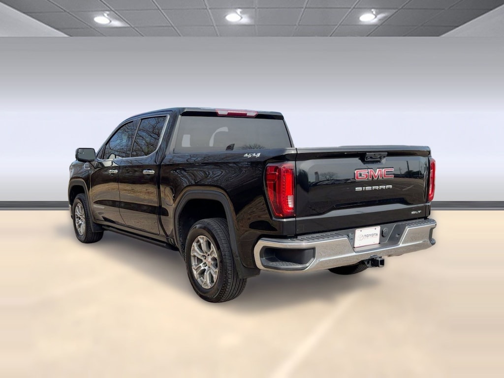 Used 2023 GMC Sierra 1500 SLT Truck