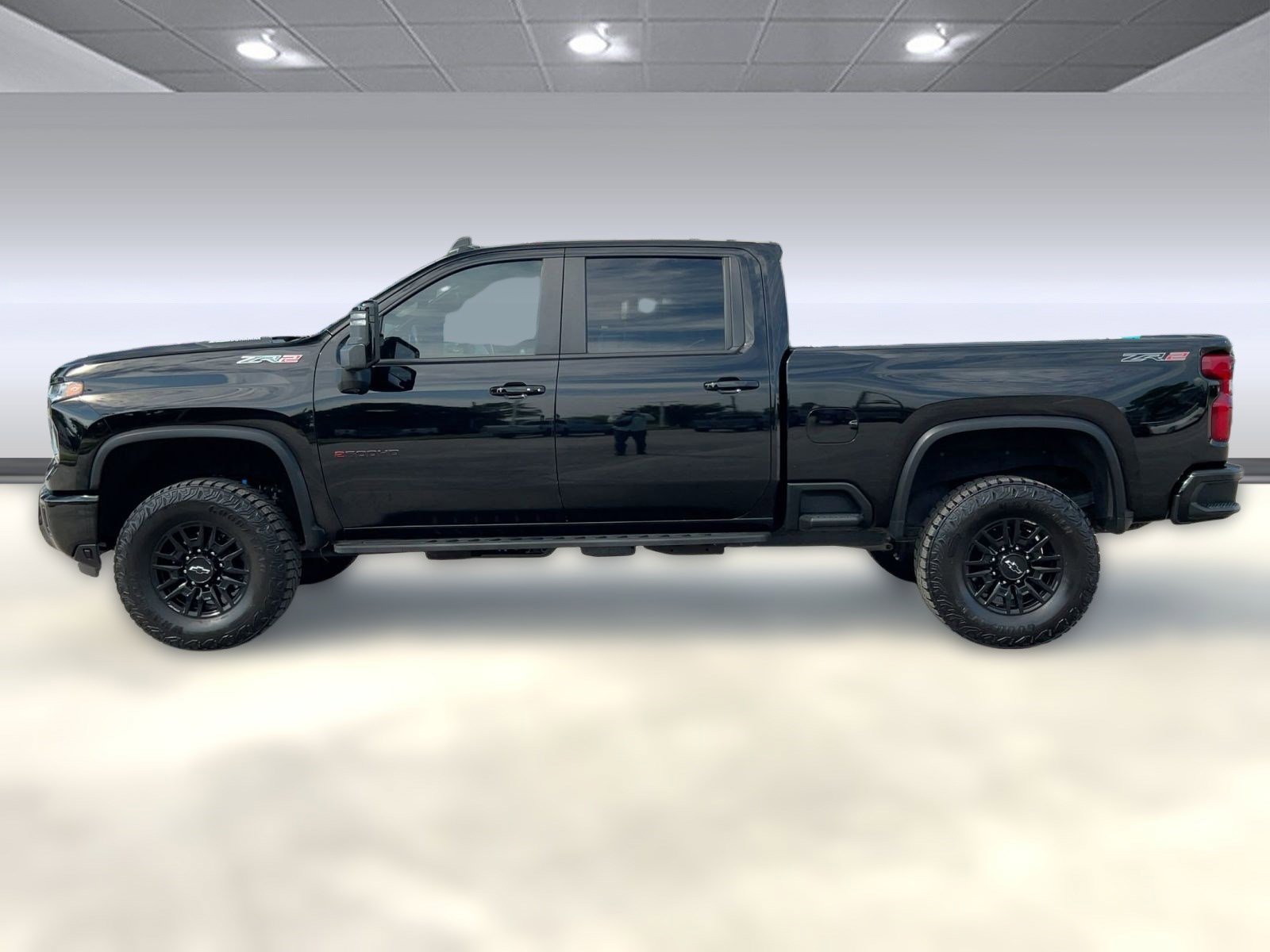 2024 Chevrolet Silverado 2500HD ZR2 photo 2