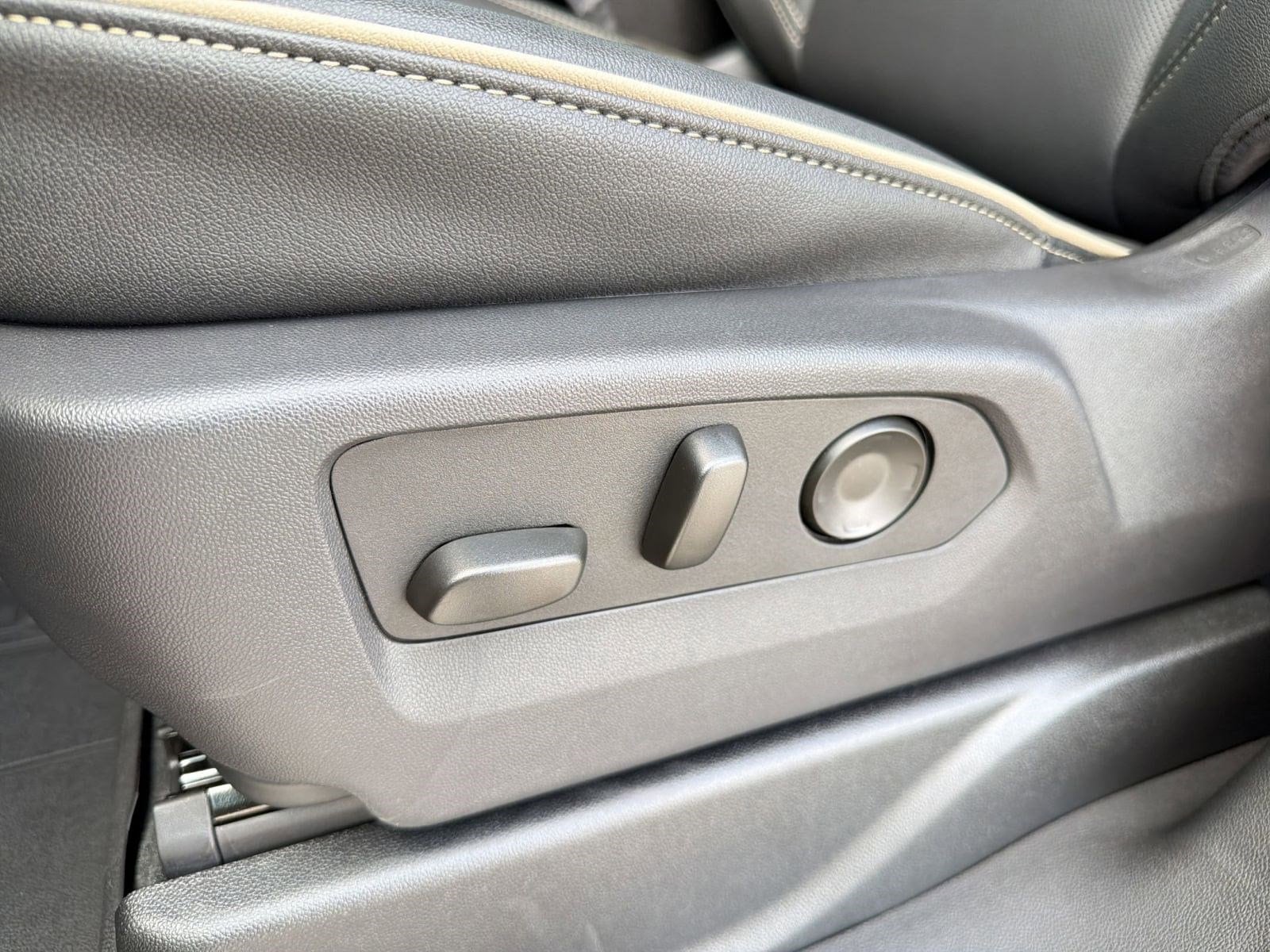 2026 Chevrolet Tahoe Premier - Photo 13