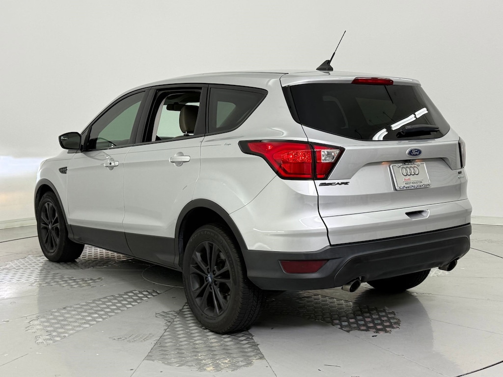 Used 2019 Ford Escape SE
