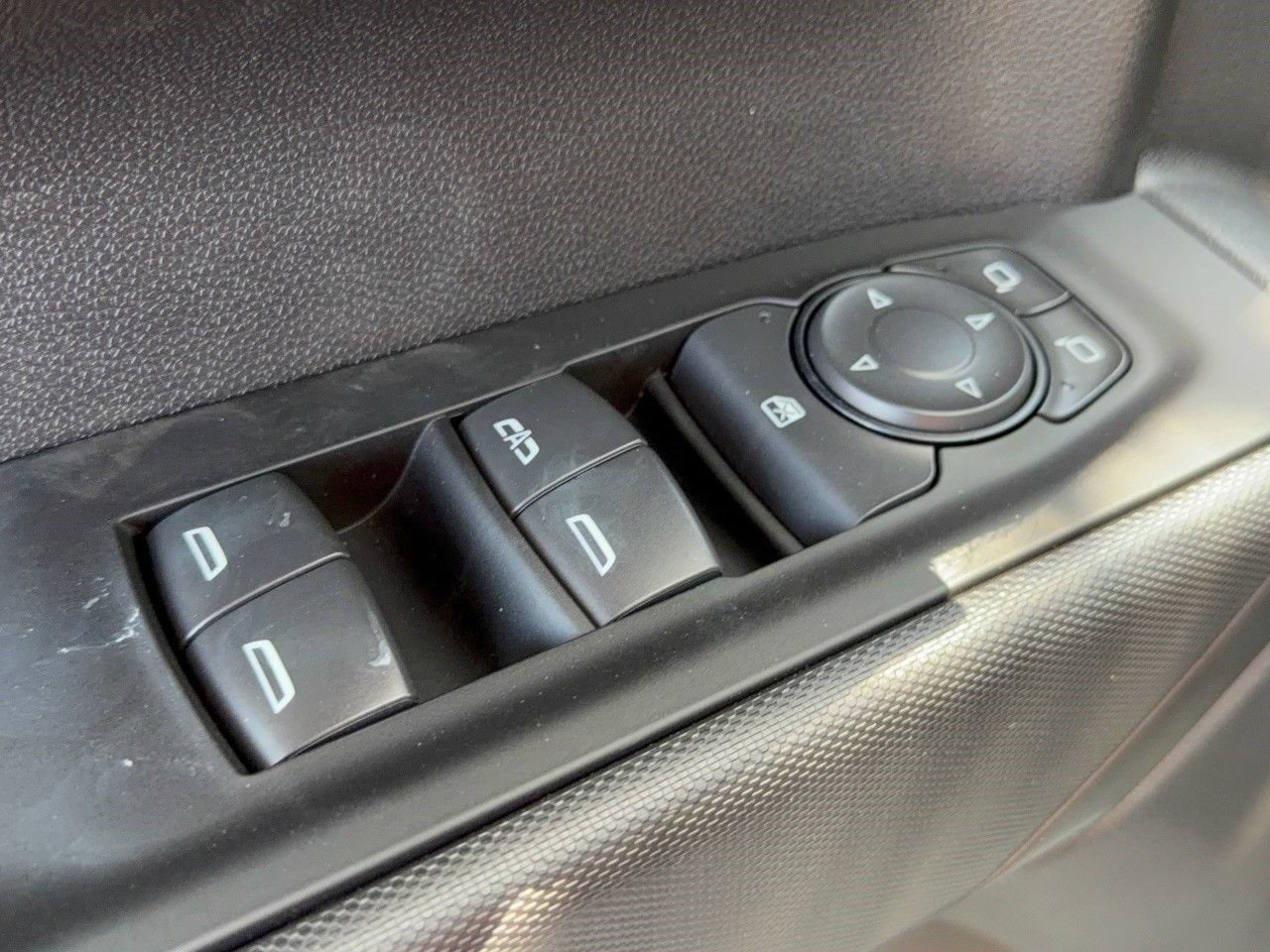 2026 Chevrolet Silverado 1500 Custom - Photo 29