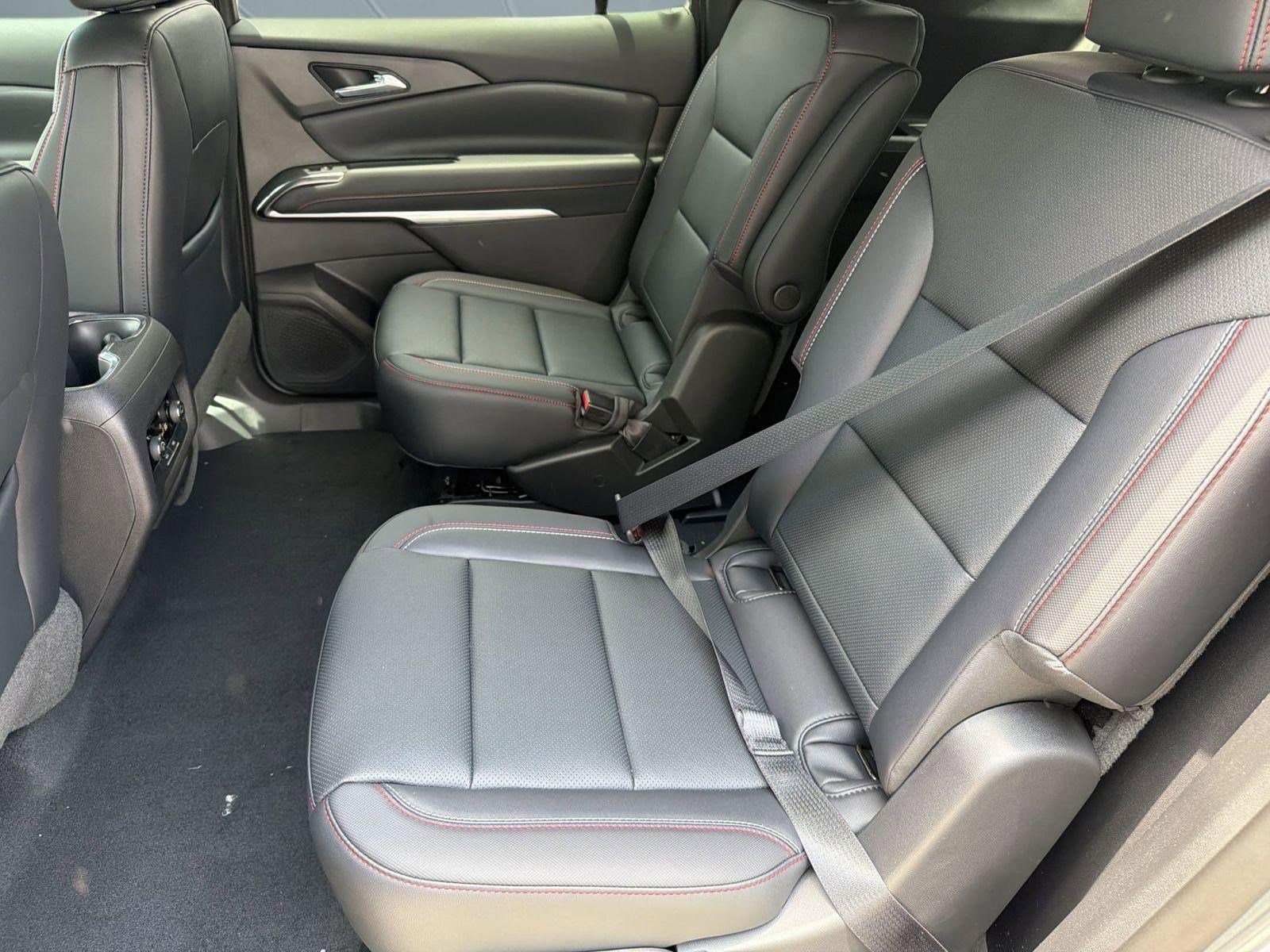 2026 Chevrolet Traverse Z71 - Photo 15