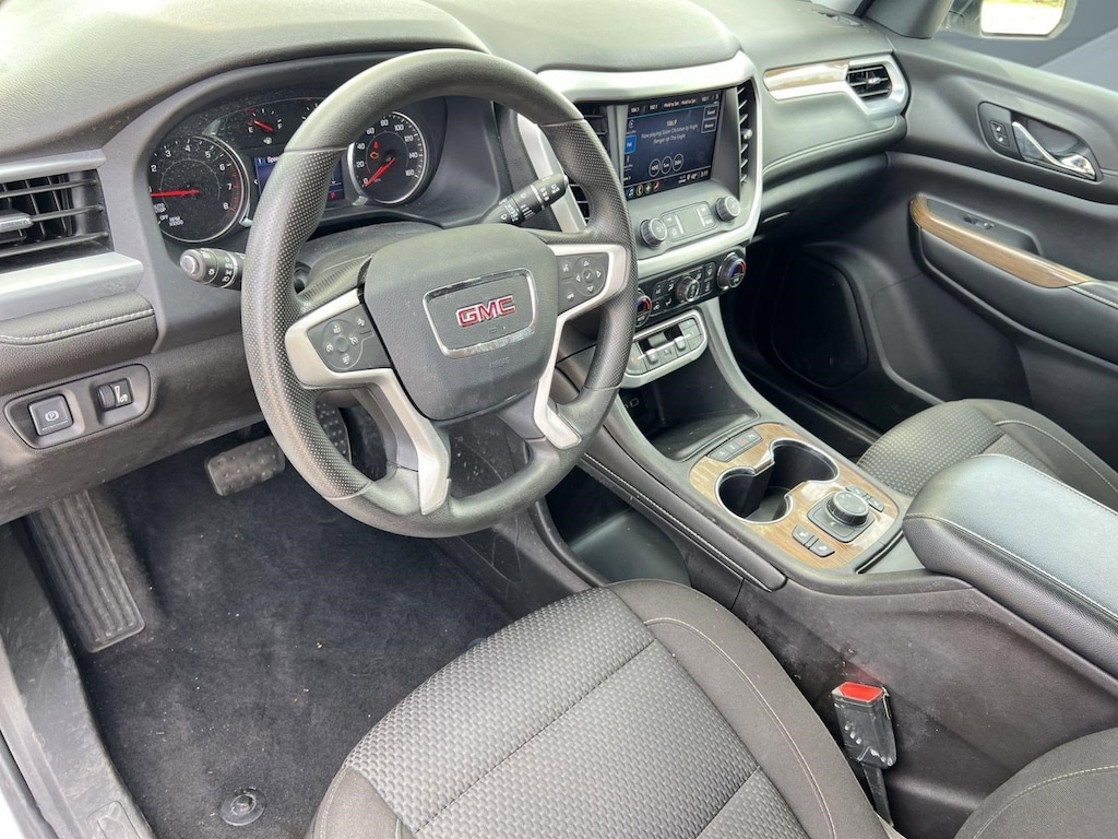Used 2022 GMC Acadia SLE SUV