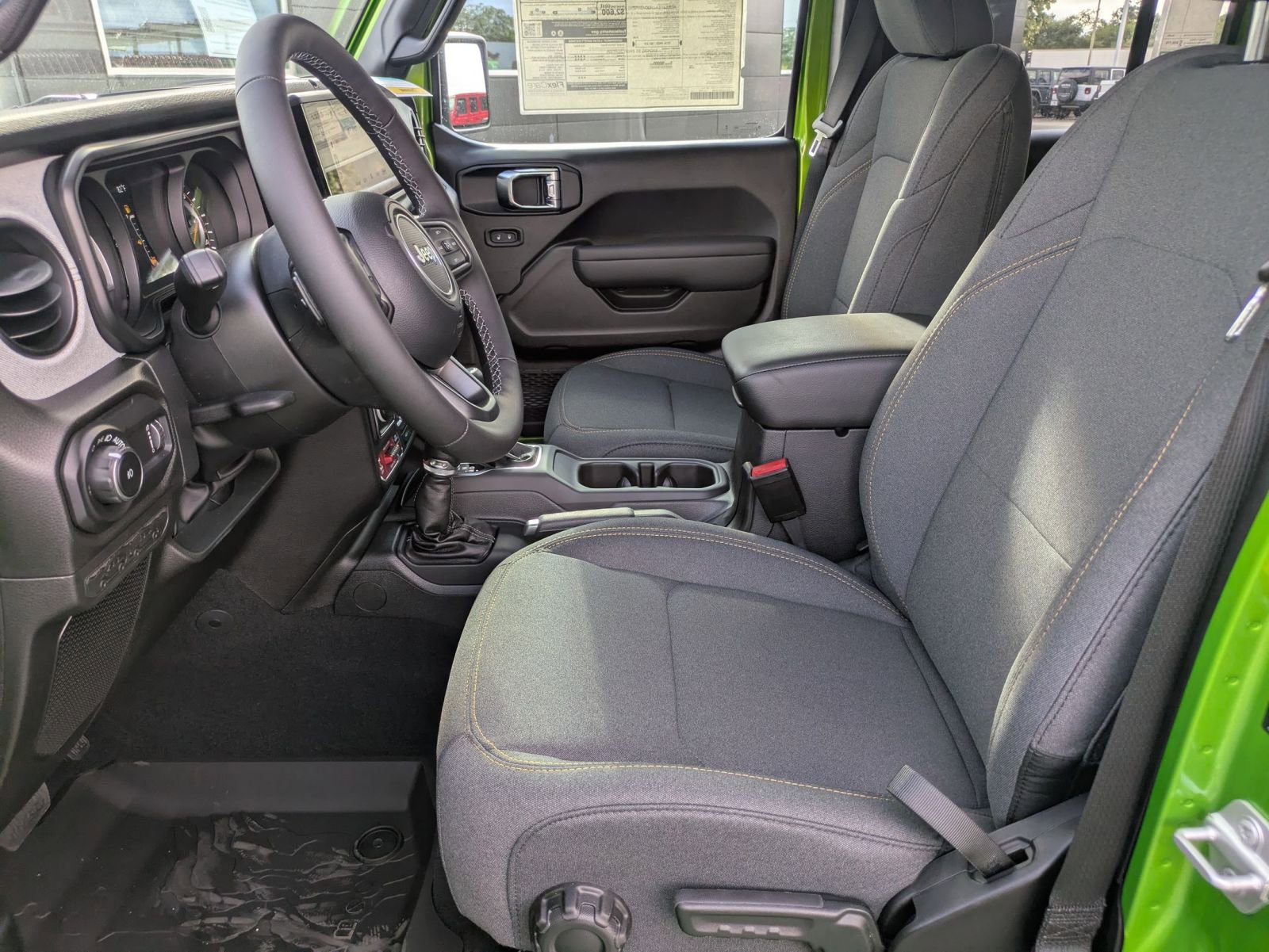 2025 Jeep Wrangler 4-Door Willys - Photo 10