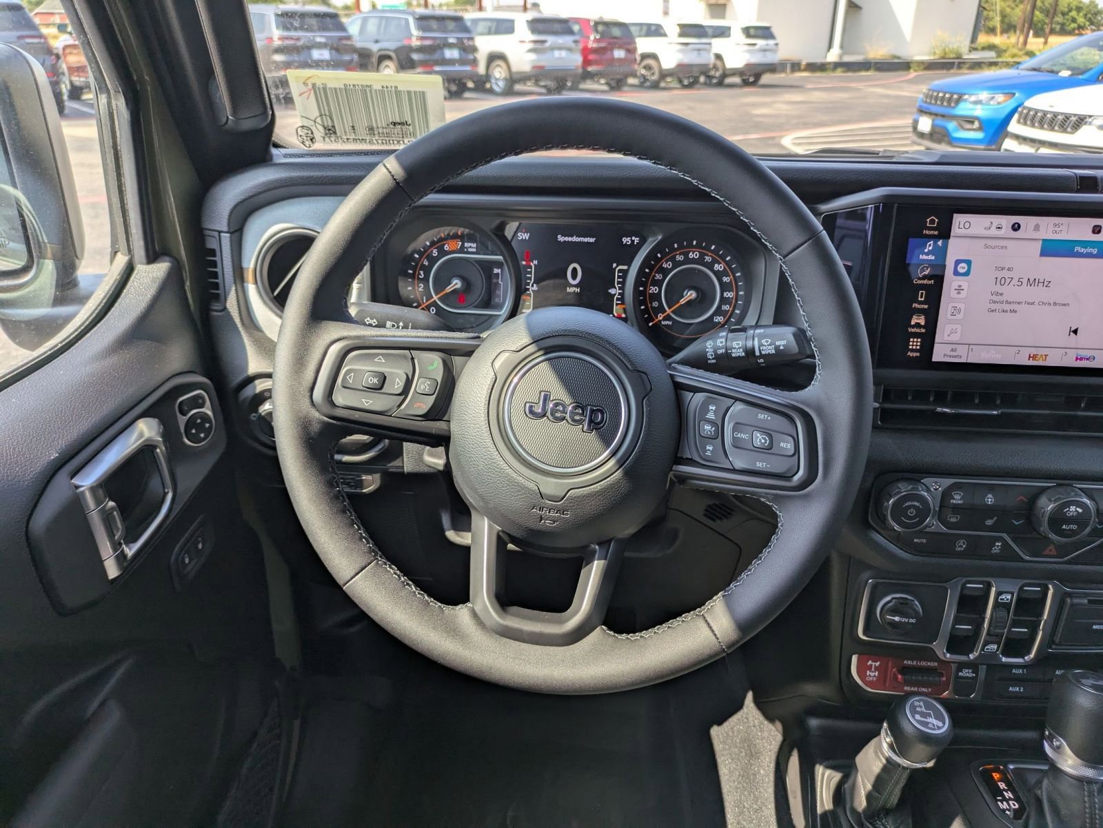 2025 Jeep Wrangler 4-Door Willys - Photo 17