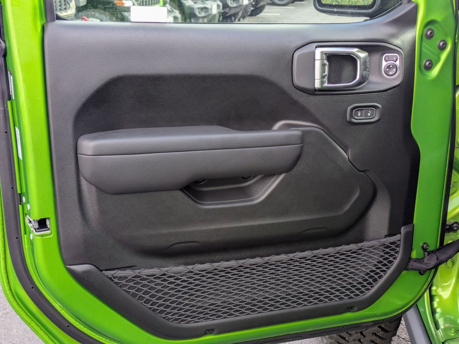 2025 Jeep Wrangler 4-Door Willys - Photo 11