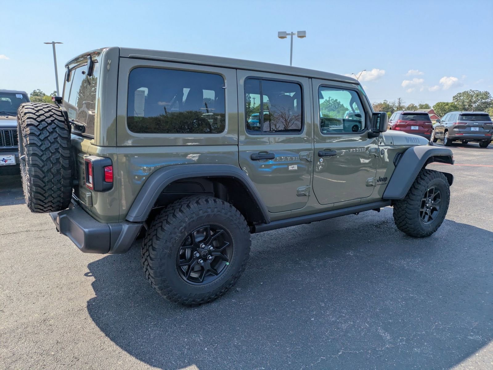 2025 Jeep Wrangler 4-Door Willys - Photo 6