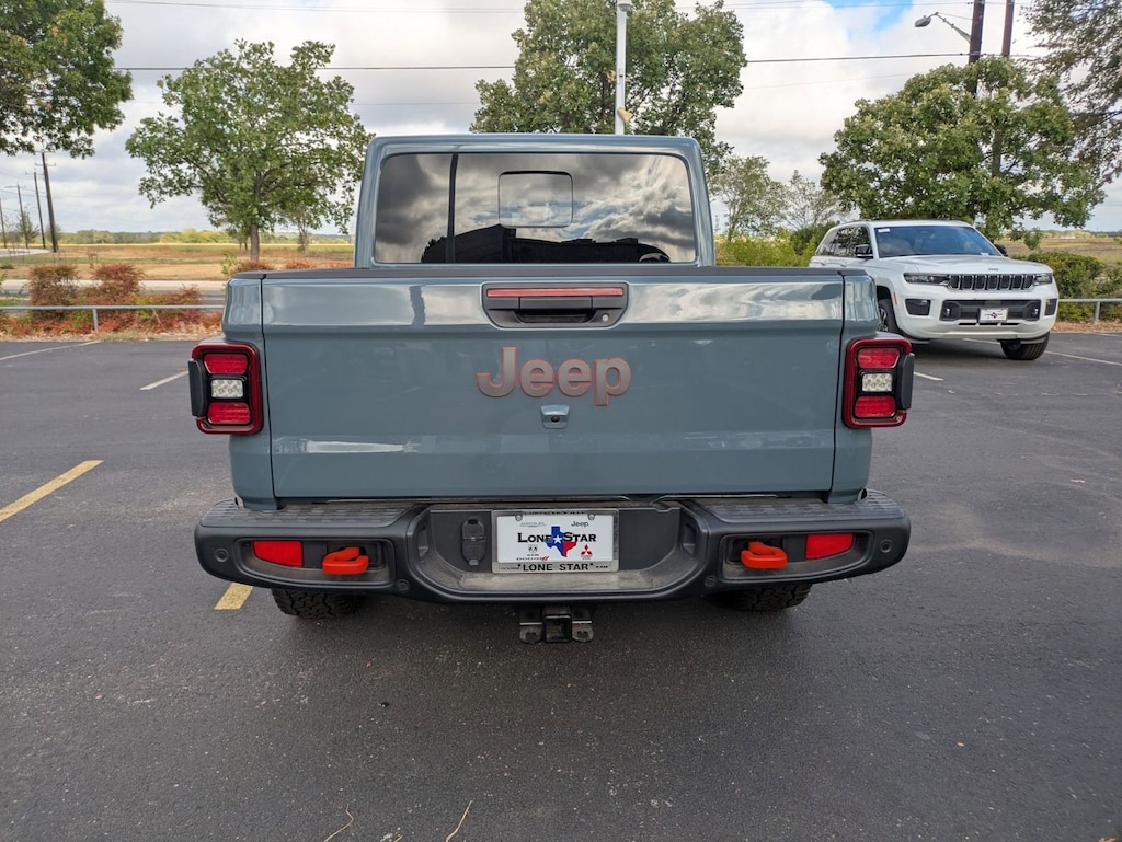 New 2025 Jeep Gladiator MOJAVE X 4X4 Pickup