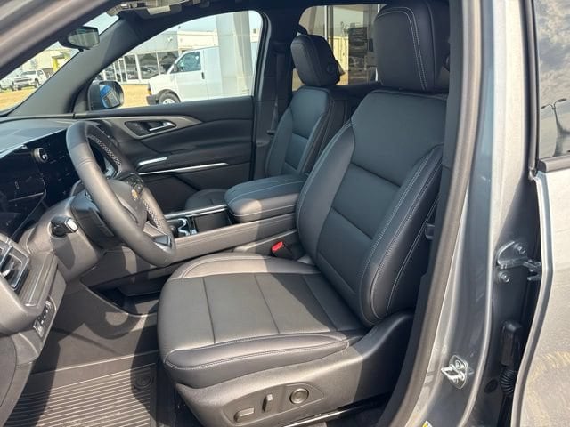 2026 Chevrolet Traverse LT - Photo 11