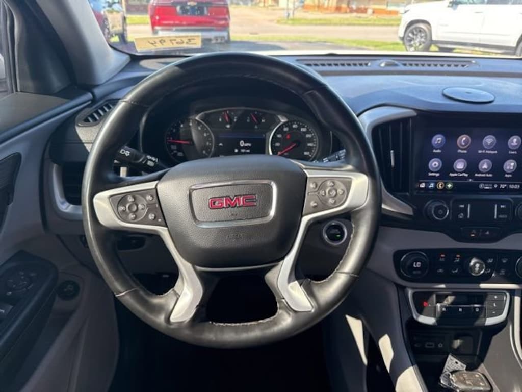 Used 2024 GMC Terrain SLT SUV
