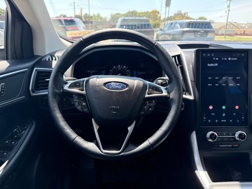 Used 2024 Ford Edge SEL SUV