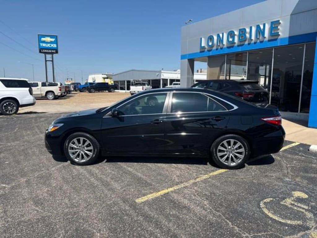 Used 2016 Toyota Camry XLE V6 Sedan