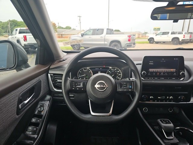 2023 Nissan Rogue SV photo 3