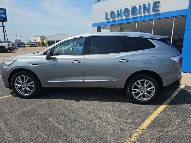 2023 Buick Enclave Essence photo 4