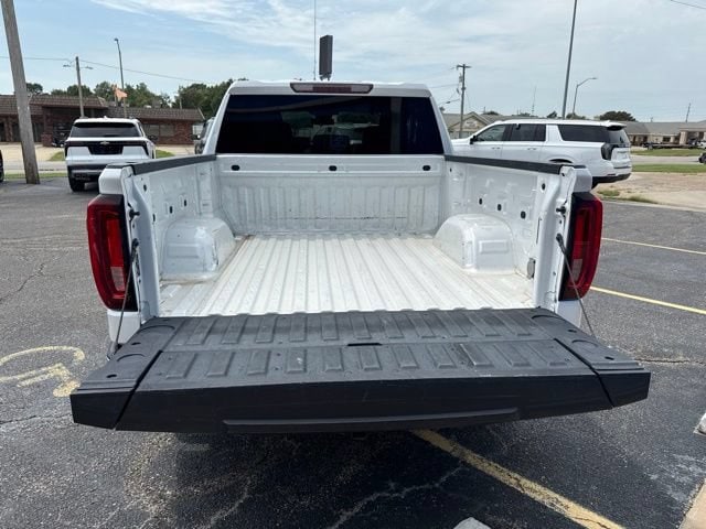 2022 GMC Sierra 1500 SLT - Photo 18