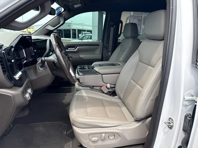 2022 GMC Sierra 1500 SLT - Photo 11