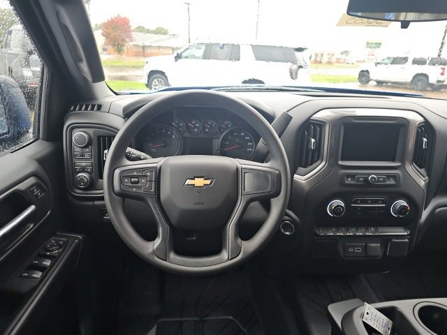 2026 Chevrolet Silverado 1500 Custom photo 3