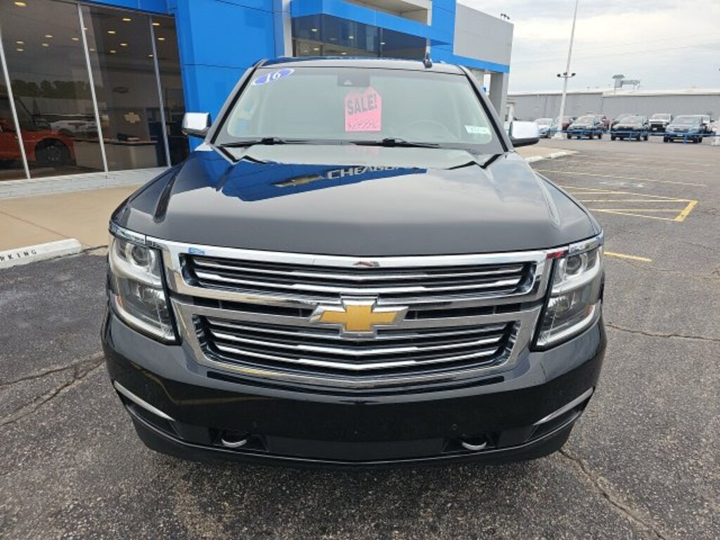 Used 2016 Chevrolet Tahoe For Sale at Longbine Auto Plaza VIN