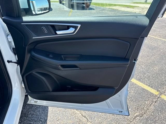 2024 Ford Edge SEL - Photo 15