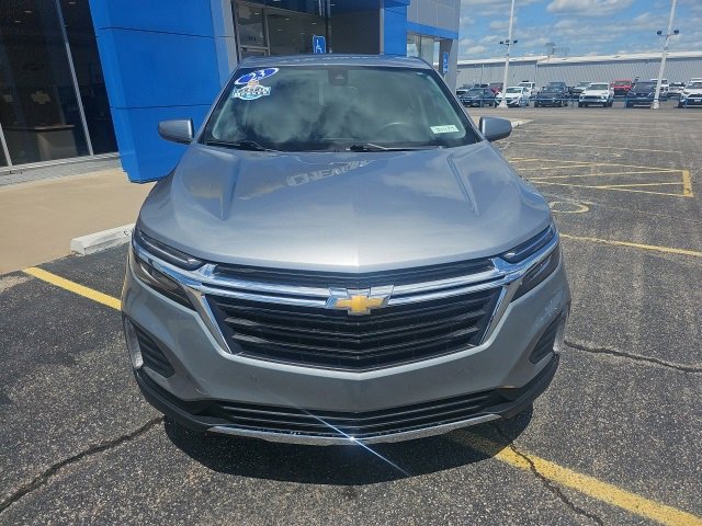 2023 Chevrolet Equinox LT photo 2