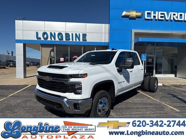 2026 Chevrolet Silverado 3500HD LT's photo
