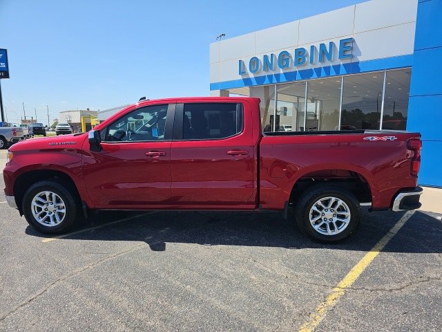 2022 Chevrolet Silverado 1500 LT photo 4