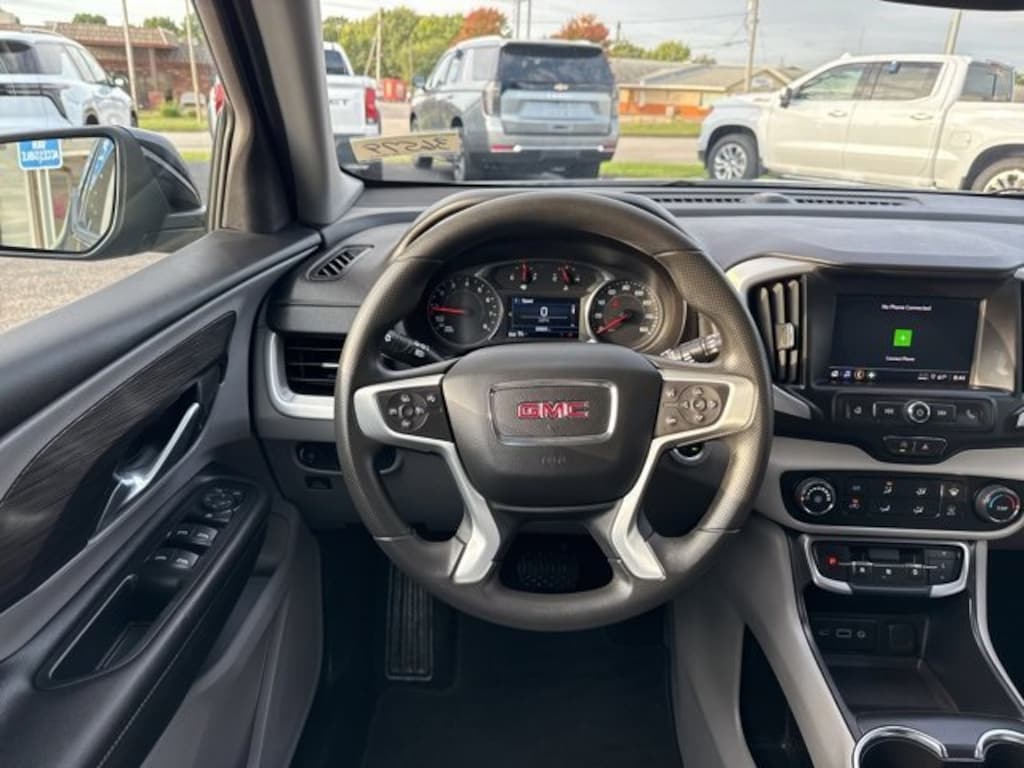 Used 2024 GMC Terrain SLE SUV