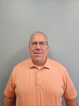 Staff member Steve Vaughn from c9163ec47573
