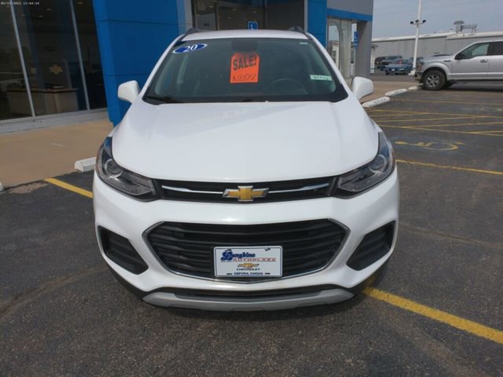Used 2020 Chevrolet Trax For Sale at Longbine Auto Plaza VIN