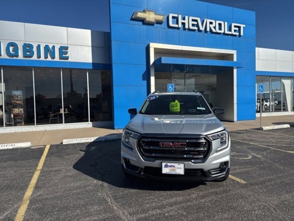 Used 2022 GMC Terrain AT4 SUV