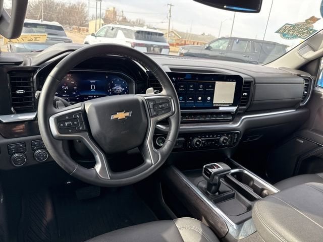 2024 Chevrolet Silverado 1500 LTZ - Photo 21